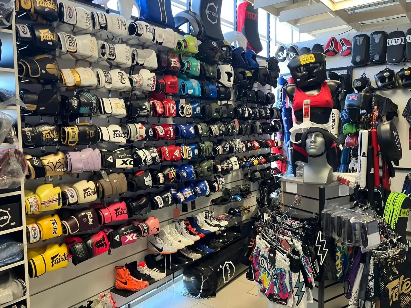 Fightshop Bratislava — fotka predajne 2