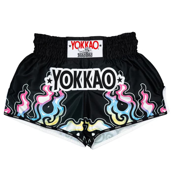 Muay Thai trenky - YOKKAO - Flames - černe
